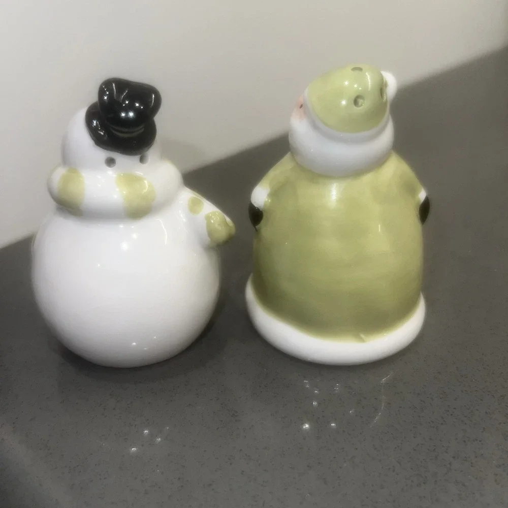 Pacific Island Creations Co Ltd Salt and Pepper Shakers Santa and Snowman China